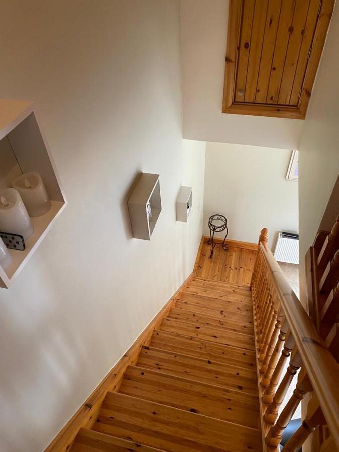 Loch Nuala Apartment Голуей Екстериор снимка